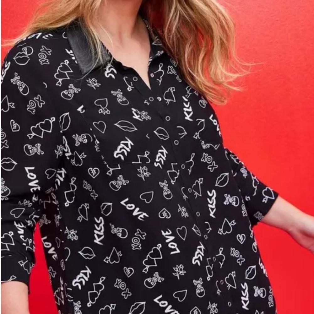 Betsey Johnson Tunic Blouse - Georgette Skull Hearts Black Size 4 TORRID